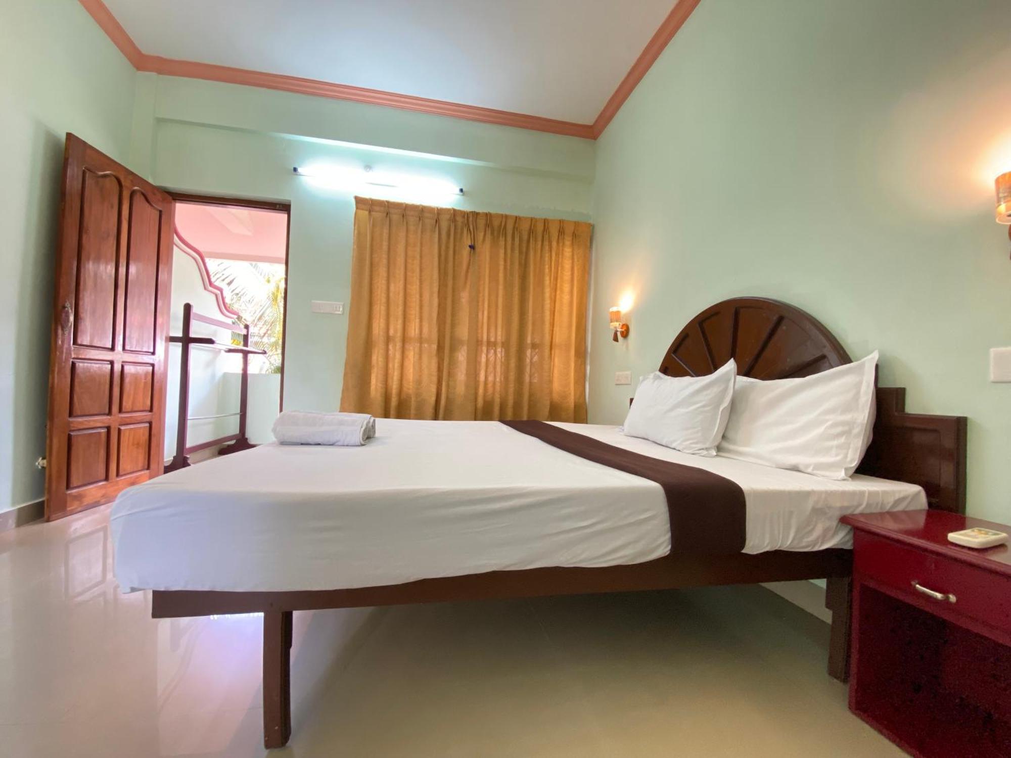 Packbag Comfort Bed & Breakfast Ковалам Экстерьер фото